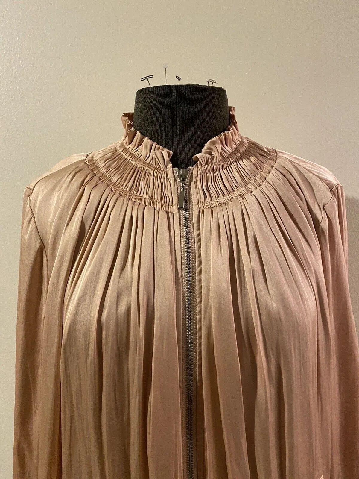 Chicos Shirred Frosted Pearl Color Bomber Jacket Size 3 -XL -16- NWT