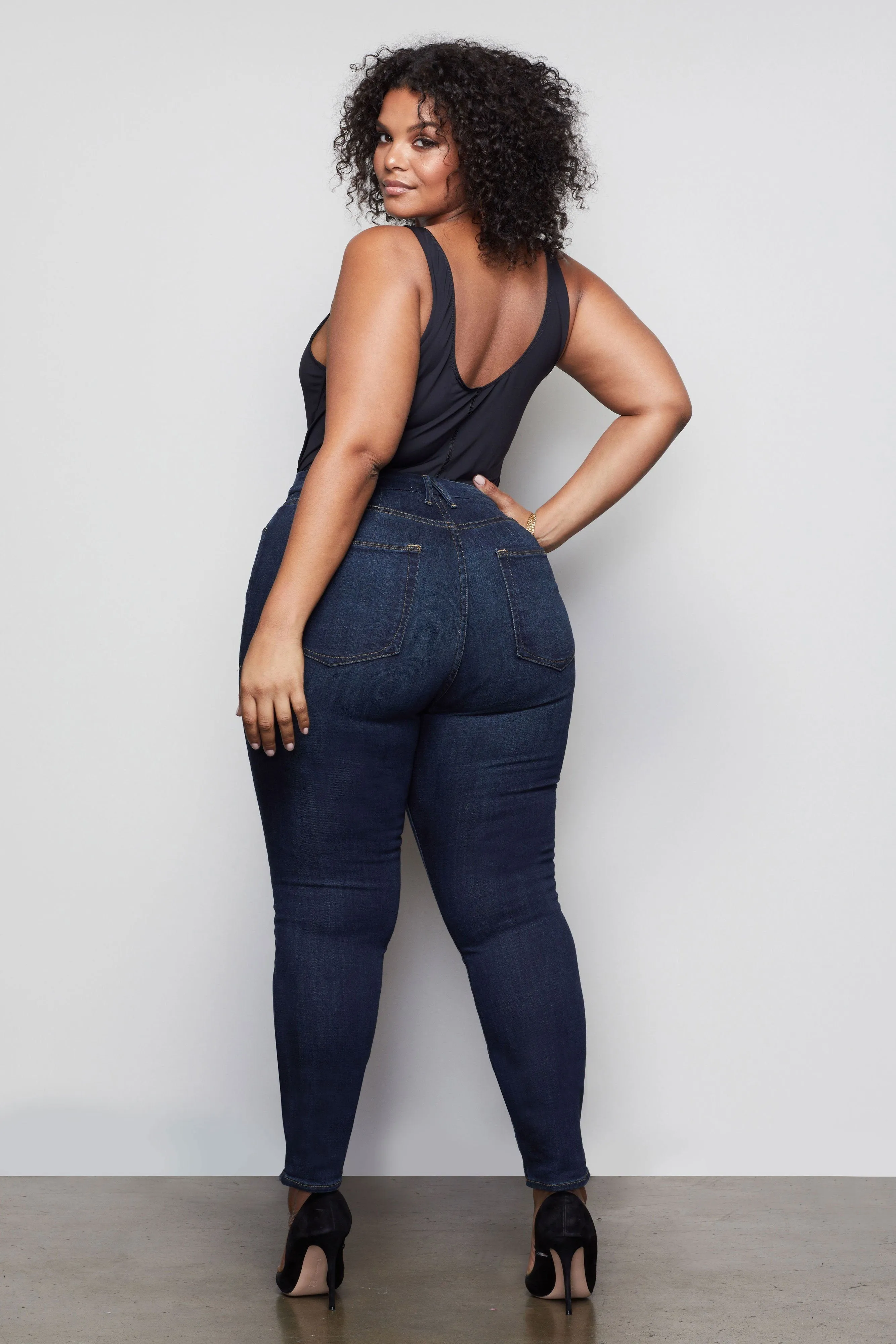 COMPRESSION TANK BODY | BLACK001