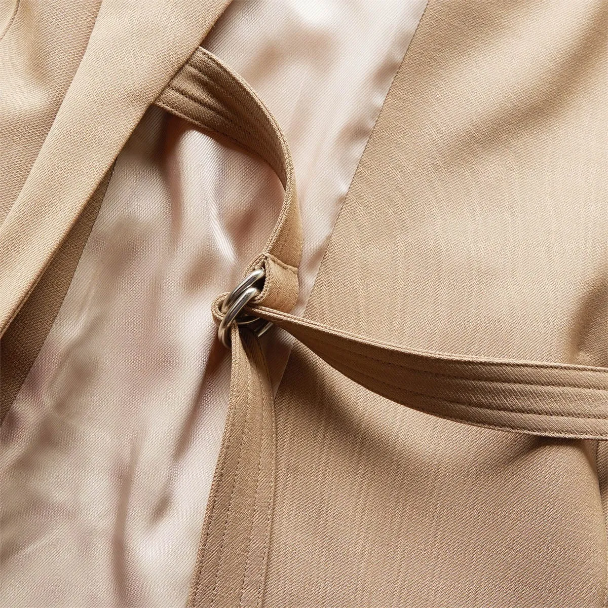 WOMEN'S CUT-OUT BLAZER
